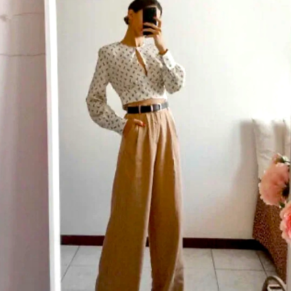 Zara Green Cream Fitted Button Down Crop Top